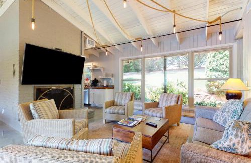 Lakemont Casa | On The Lake