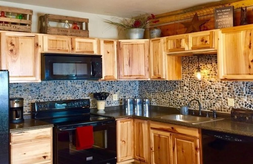 Custer Cabina | En el sendero Mickelson: Log Home perfecto para familias