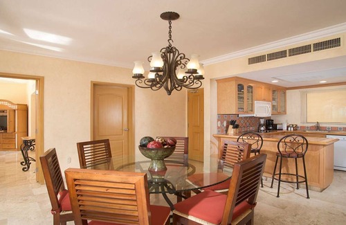 Flamingos Condominio | On the ocean, beach front 2 bedroom Condo unobstructed views! on miles of Beach!