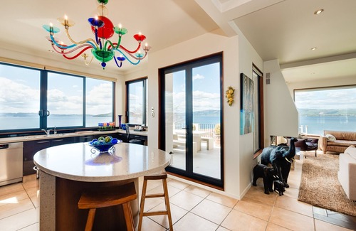 Kawaha Point Cabina | On The Point - Lake Rotorua
