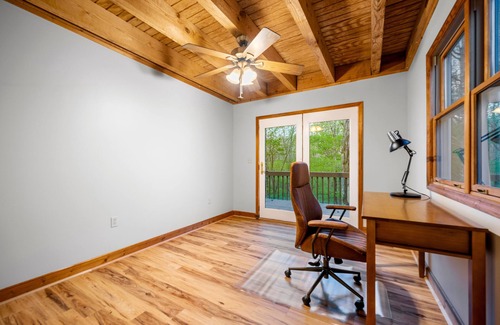 Dahlonega Cabina | On The River Bnb ~River Deck ~Fire Pit ~Game Room