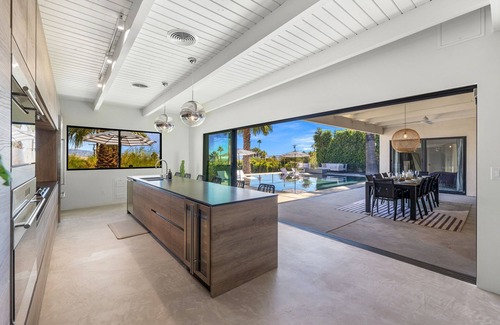Chino Canyon Casa | On The Rocks - Renovated Palm Springs Home