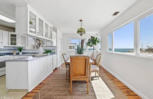 Old Towne Casa | ON THE SAND! Beachfront Seal Beach CA 3bd 3ba home