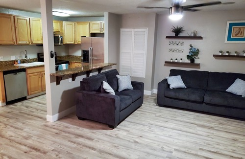 Huntington Beach Condominio | On the Sand - Oceanfront - Dream Location