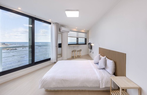 Downtown Casa | On the Sea Pension