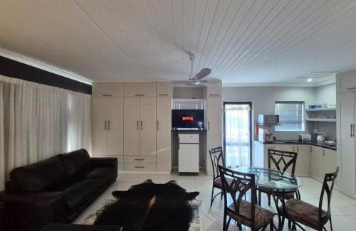 Riebeek Kasteel Casa | On The Square Accommodation