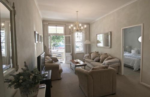 Redhill Apartamento | On The Square Luxury Apartment