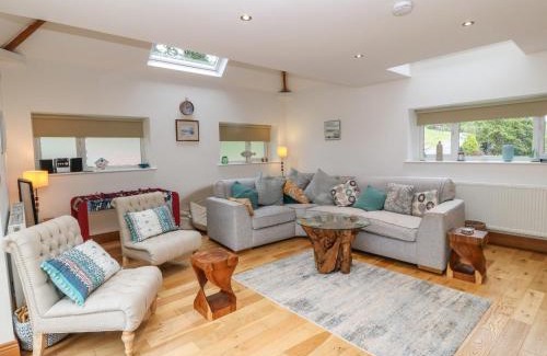 Menai Bridge Casa | On the Straits