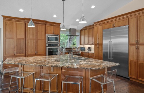 Riverhaven Village Casa | On the water with boat accommodations.
