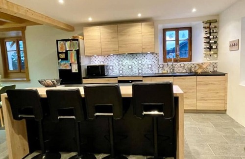 Vailly Chalet De Esquí | On top of the hill