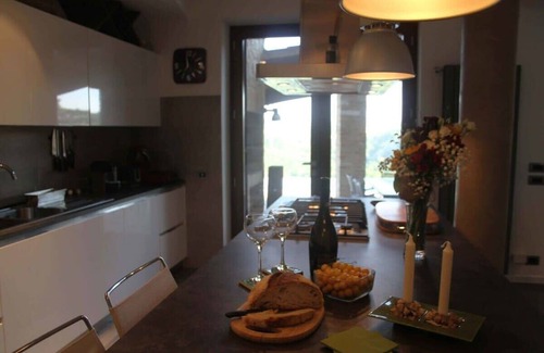 Perugia Villa | On Top Of The Hill Villa With Great Valley View