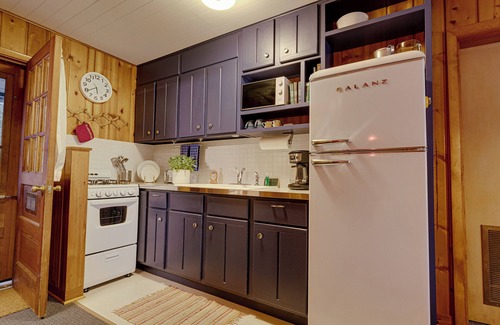 Presque Isle Cabina | On Water! Minutes from WinMan! Full Kitchenette!