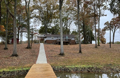 Cedar Bluff Casa | On Weiss Lake with pier and close to boat ramp