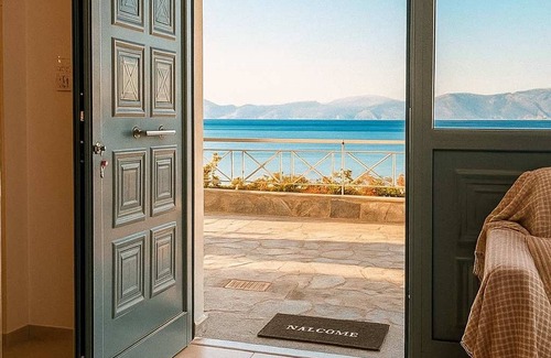 Xylokastro-Evrostina Casa | Onar Zin Seabliss - Mike Poolside Getaway