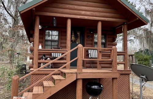 Negreet Cabina | ** Una vez que una parte de la amada Shady Oak Lodge - Cabaña 3 (para 5) **