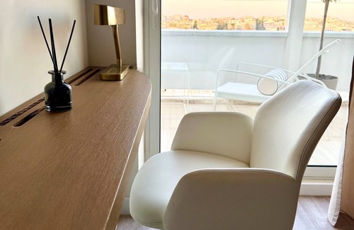 Chalandri Apartamento | One 360 Skyline Athens - Penthouse Apartment with private Skyview Jacuzzi