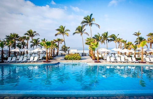 Playa Diamante Apartamento | One bdrm Suite w/ kitchenette with Ocean View in Acapulco