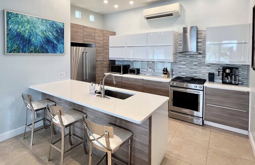 Cabes Point Villa | UN CAMINO DE PLAYA; 5 habitaciones, 5 1/2 baños frente al mar Oasis St Thomas VI