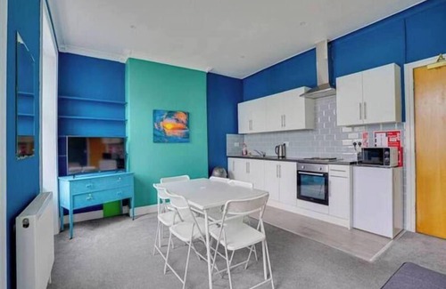 Berwick-upon-Tweed Apartamento | One Bed Apartment - Homesly Guest Room