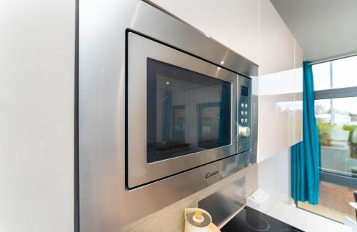 Harlington Casa | One bed flat with additional double mattress suitable for 4