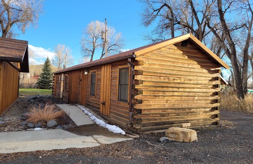 Meeteetse Cabina | One bed one bath Bunkhouse