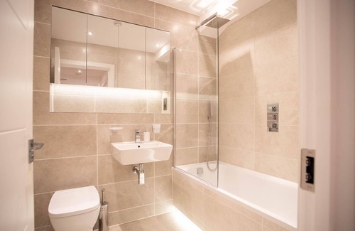Slough Apartamento | One Bed - Queensmere Shopping Centre by Belvilla