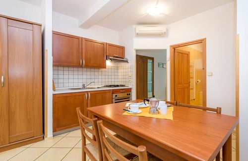 Obrs Apartamento | Apartamento de una habitación con terraza y vista al mar Moscenicka Draga, Opatija (A-7766-e)
