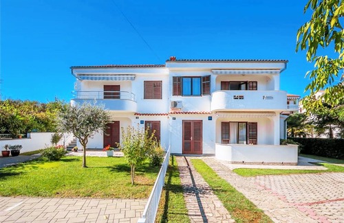 Vantacici Apartamento | One bedroom apartment with terrace and sea view Vantačići, Krk (A-5313-a)