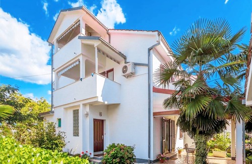 Vantacici Apartamento | One bedroom apartment with terrace and sea view Vantačići, Krk (A-5313-a)