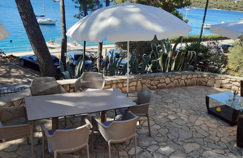 Cove Murtar Apartamento | Apartamento de una habitación con terraza y vista al mar Mali Losinj, Losinj (A-10420-b)