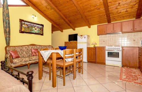 Ano Vasilikos Apartamento | Vea qué diferencias hace una estancia.