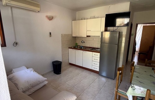 Kukljica Apartamento | Apartamento de una habitación con terraza y vista al mar Kukljica, Ugljan (A-8316-b)