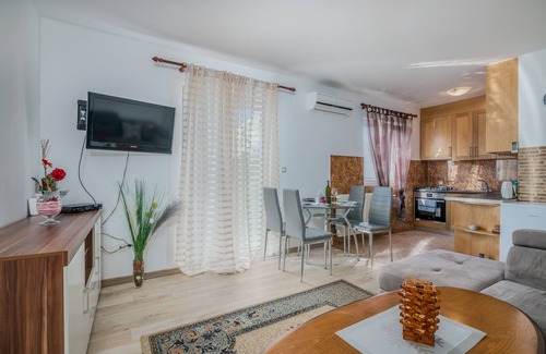 Milovcici Apartamento | Apartamento de una habitación con un balcon Milovcici, Krk (A-19308-a)