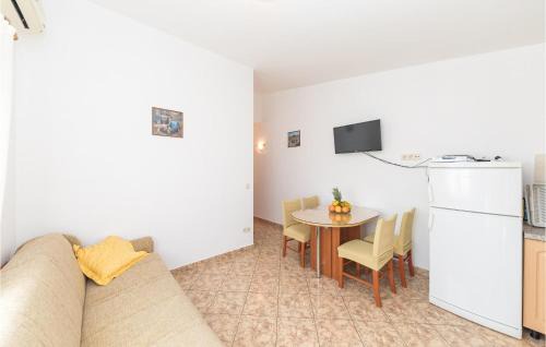 Okrug Donji Apartamento | One-Bedroom Apartment In Okrug Donji