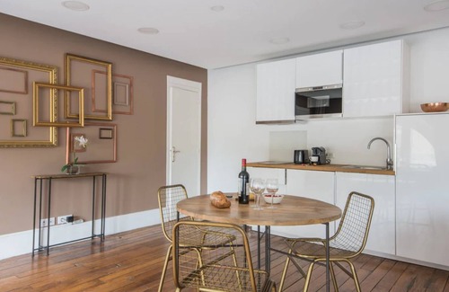 Saint-Germain-l'Auxerrois Casa | One bedroom apartment in front of Louvre