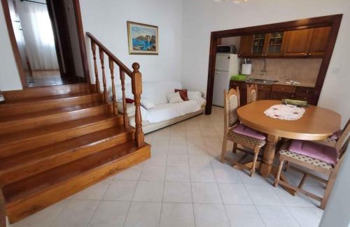 Vinisce Apartamento | One-Bedroom Apartment in Vinisce I
