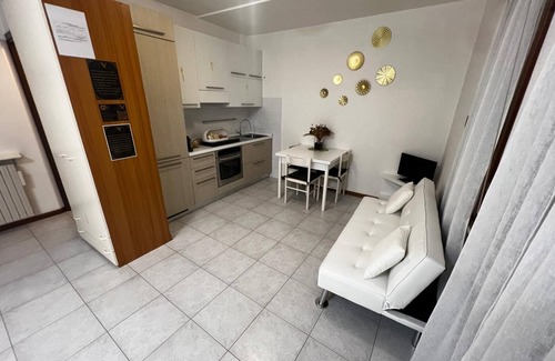 Borgo Roma Apartamento | Apartamento-Balcón-Baño Privado