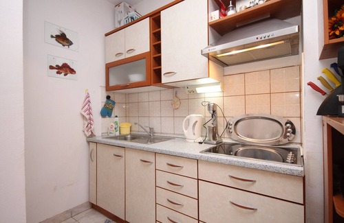 Island Hvar Apartamento | Apartamento de una habitación con terraza y vista al mar Jelsa, Hvar (A-8751-a)