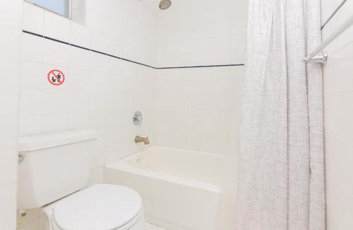 Edgewater Apartamento | One Bedroom Apartment - with Parking & Balcony - Heart of Wynwood