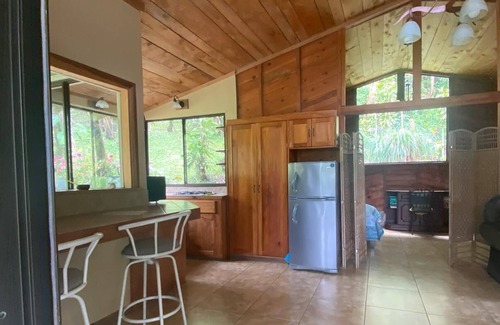 Cachí Cabina | One Bedroom Cabin On Two Hundred Acres en Costa Rica