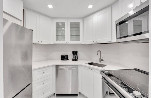 Galt Mile Apartamento | One Bedroom direct ocean front suite