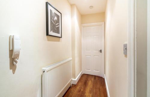 Bush Hill Park Apartamento | One Bedroom Flat in Bush Hill Park