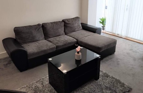 Coulsdon West Apartamento | ⭐ One bedroom ground floor apartment, free parking 🚗