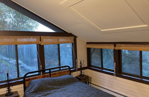 Canton Casa | One Bedroom Guest House Nestled in the mountain