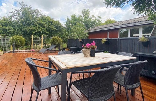 Falen Casa | One-Bedroom Holiday home in Hemmet 1