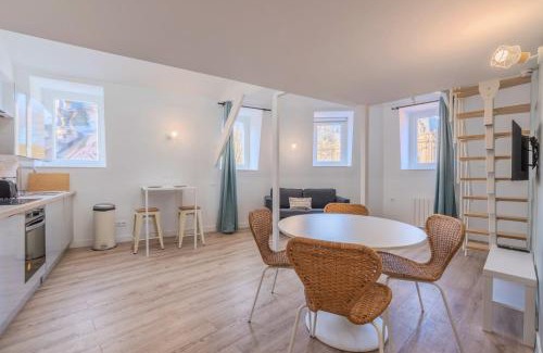 Tourcoing Apartamento | One bedroom mezzanine apartment, with parking