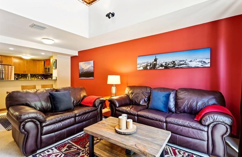 Tahoe City Condominio | One Bedroom plus Loft River View Condo
