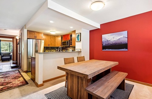 Tahoe City Condominio | One Bedroom plus Loft River View Condo