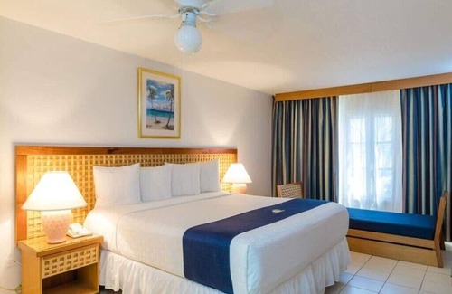 Turibana Complejo | One Bedroom Suite @ Caribbean Pam Village Resort
