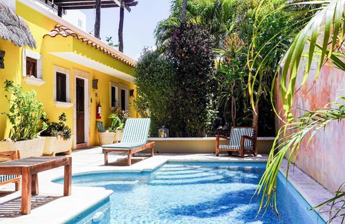 Colonia Salina Chica Apartamento | Suite de un dormitorio, sereno, piscina, jardines, terraza en la azotea con vistas